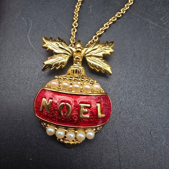 Avon 1994 Joyous Noel Ornament Necklace Gold Tone Red Enamel Christmas - Picture 1 of 7